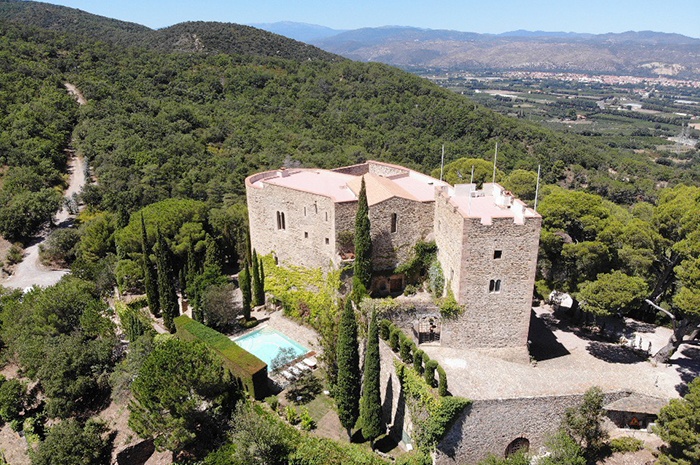 Sublime Chateau Pyrénées Orientales