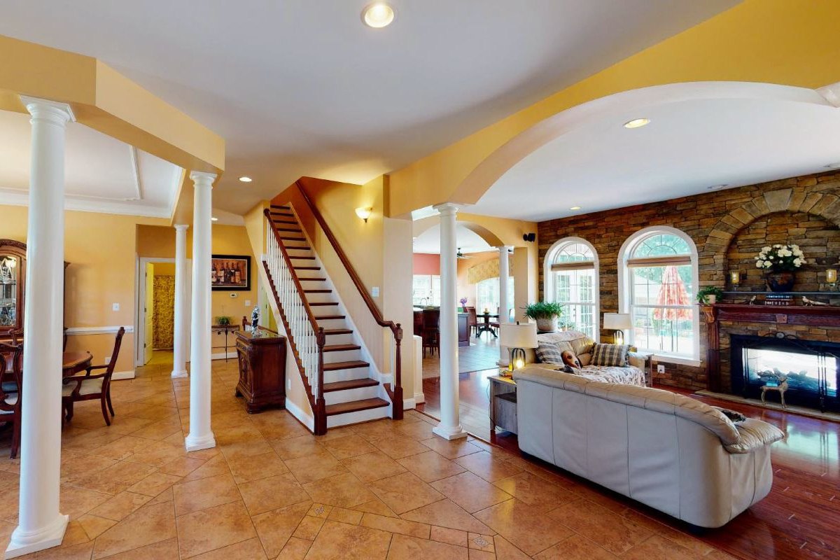 Castle Glen Winery 🍇 Wineries & Vineyards for Sale